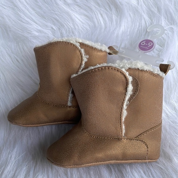 Carter’s Boot Booties Tan Gold Shimmer Hook Loop Closure Sherpa Lined Baby Girl - Picture 1 of 8